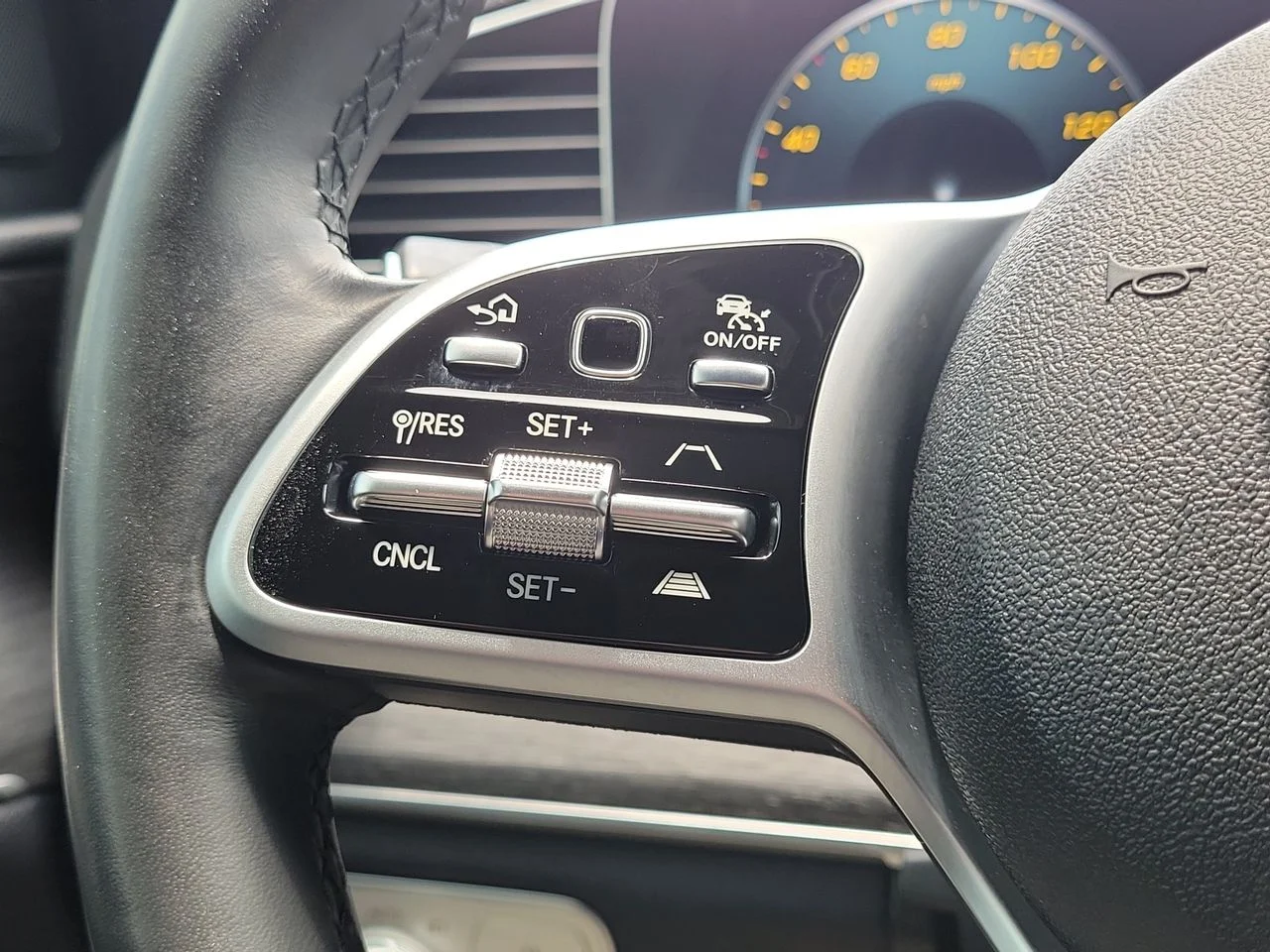 Certified Used 2021  Mercedes-Benz GLS 450 image 35