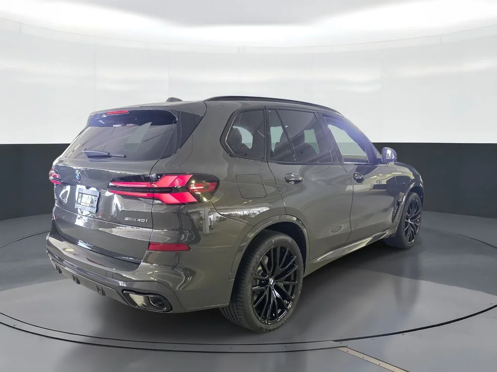 New 2026 Gray BMW sDrive40i image 3