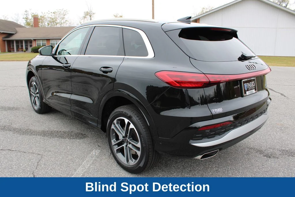 Used 2025 Black Audi 2.0T Premium image 8