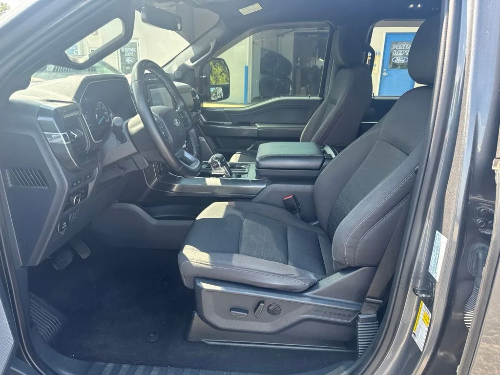 Used 2023 Gray Metallic Ford XLT image 10