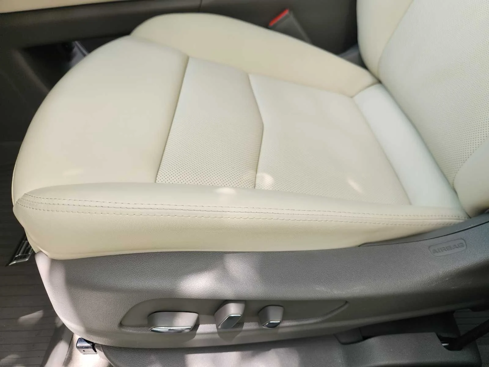 2026 Cadillac XT5 Premium Luxury - Photo 16