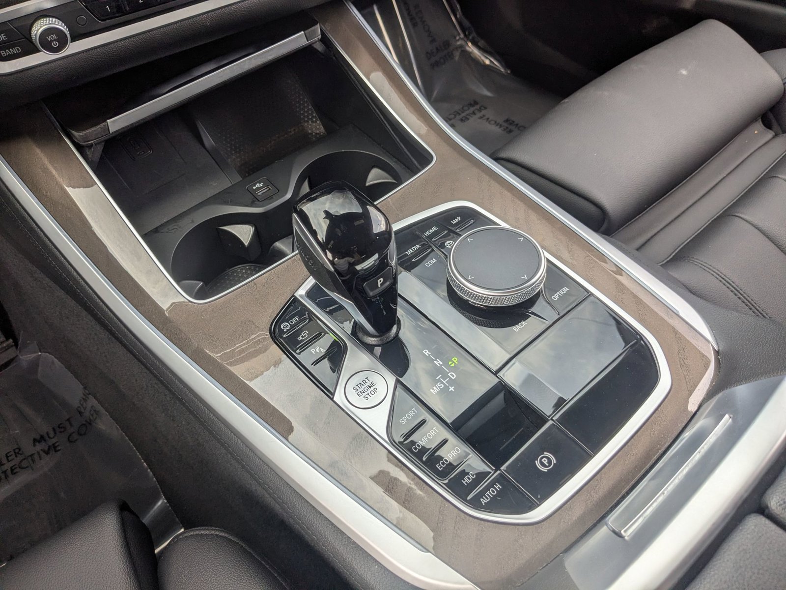 Used 2022 Arctic Grey Metallic BMW xDrive40i image 16