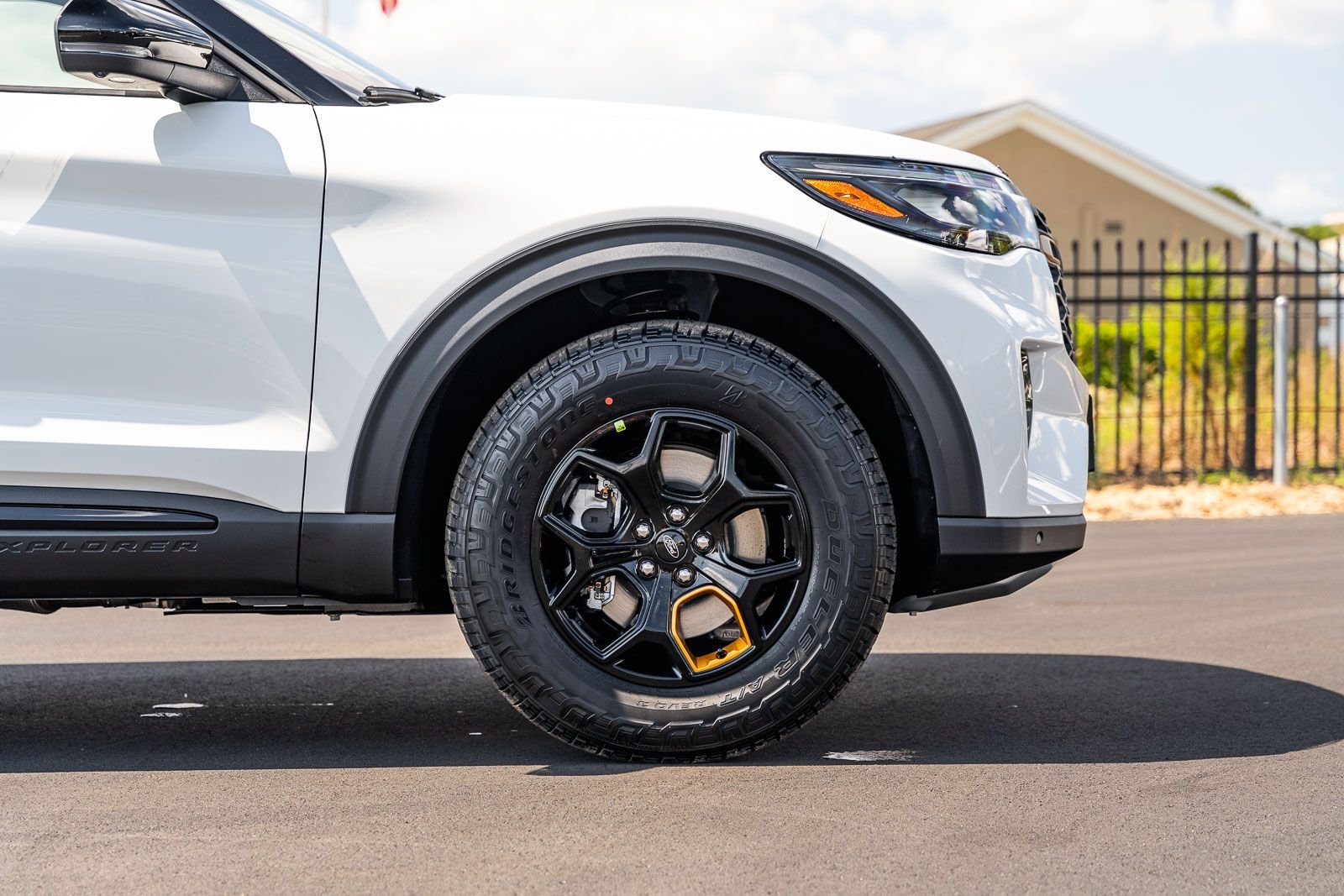 New 2027 Star White Metallic Tri-Coat Ford Tremor® image 5
