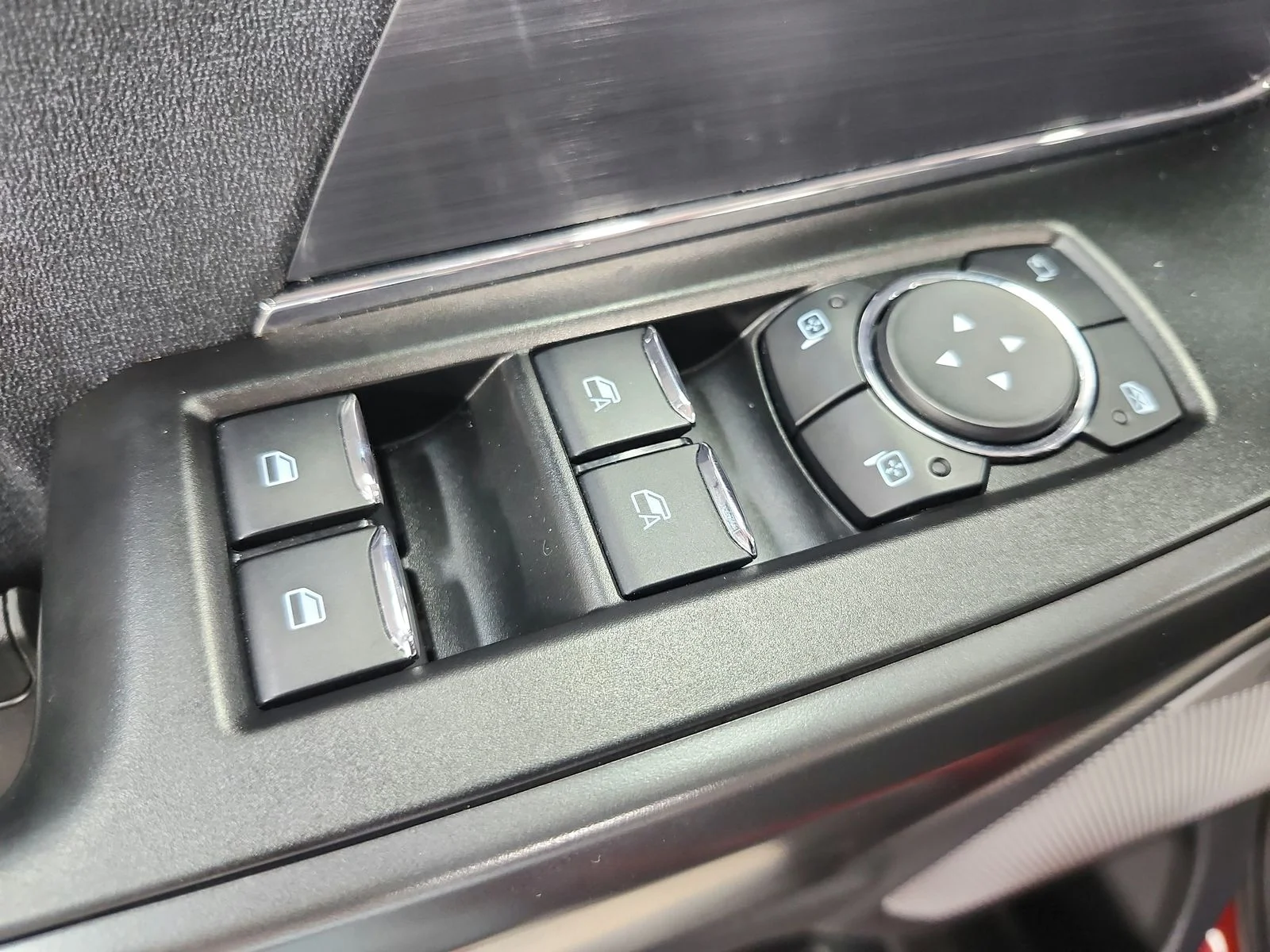 Used 2025 Red Ford Lariat image 41