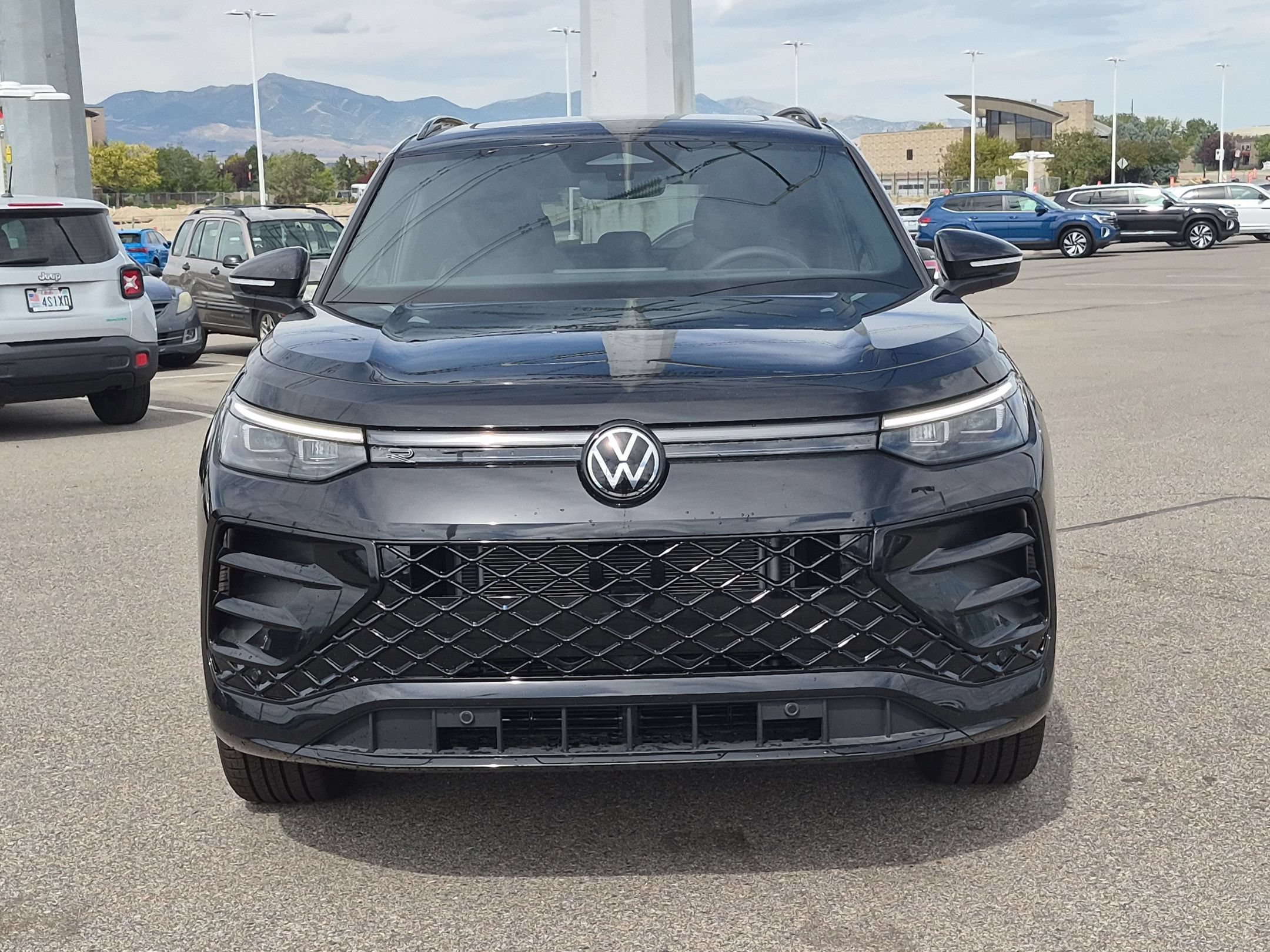 New 2026 Deep Black Pearl Volkswagen SE R-Line Black image 9
