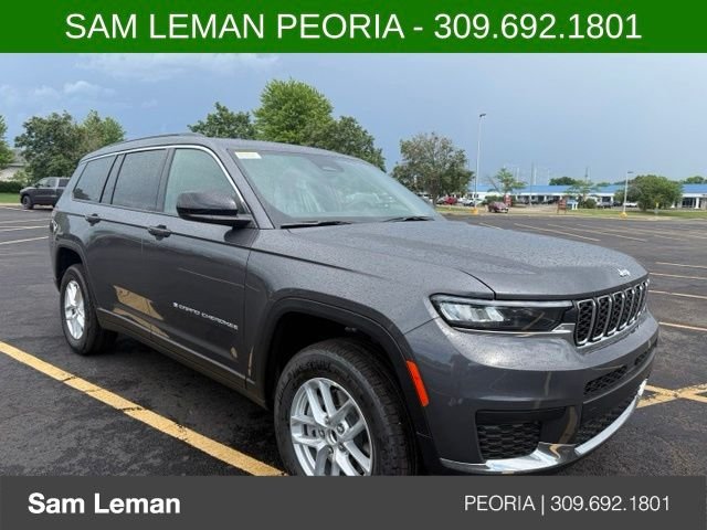 New 2026 Baltic Gray Metallic Clear-Coat Exterior Paint Jeep Laredo image 2