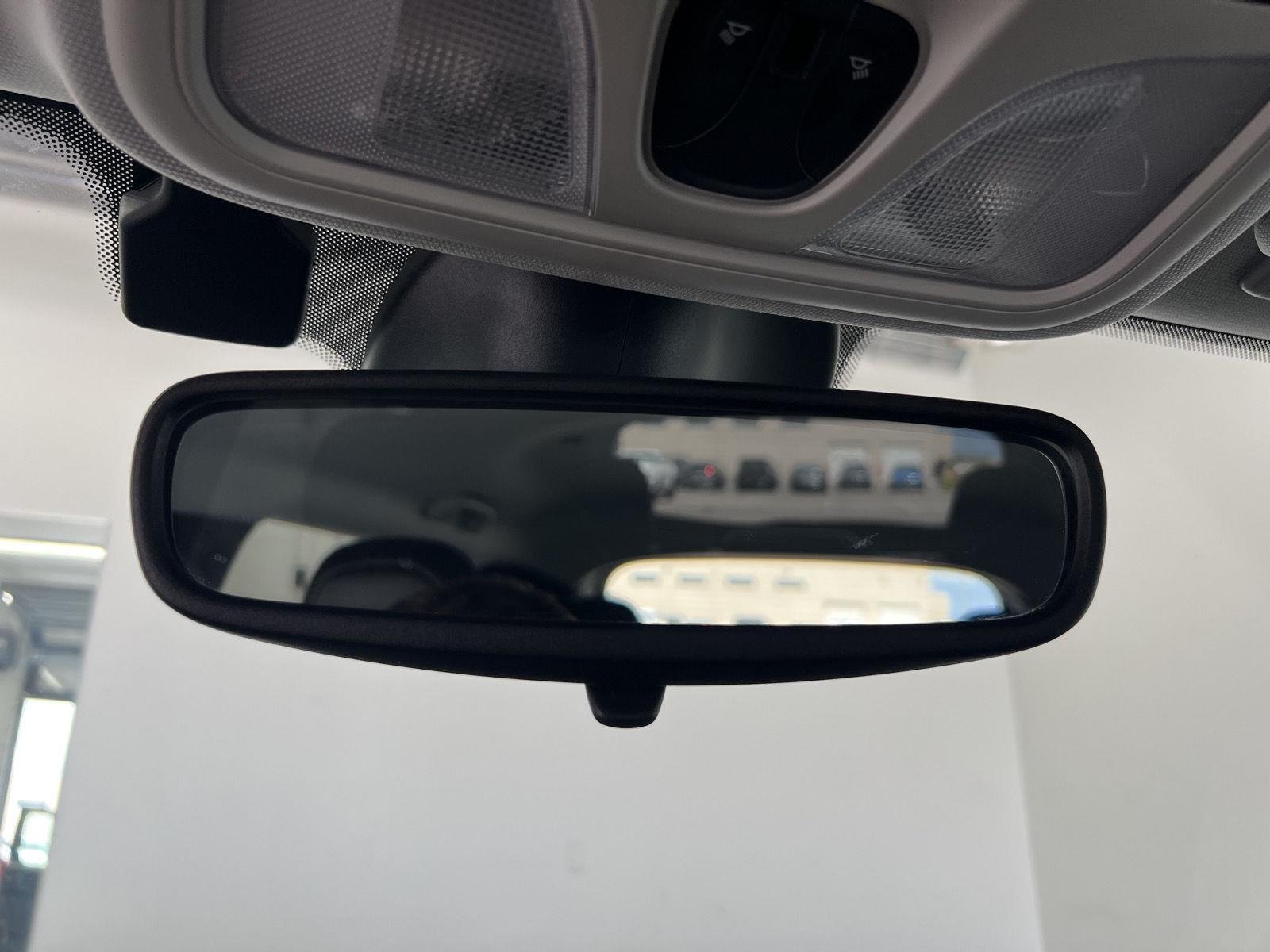 2021 Jeep Cherokee Latitude Lux - Photo 21