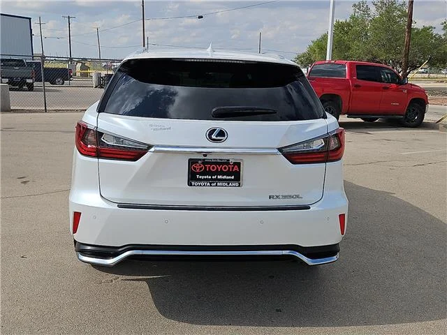 Used 2022 Eminent White Pearl Lexus Front-Wheel Drive image 3