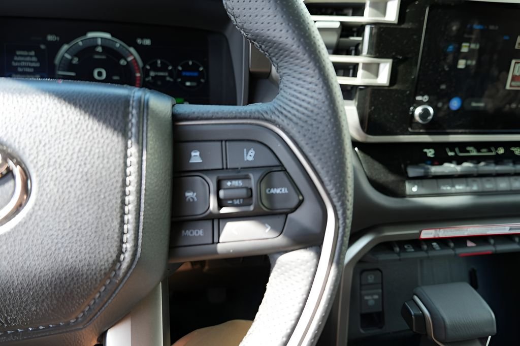 Used 2026 Ice Cap Toyota SR5 image 25