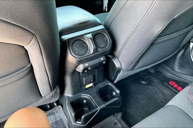 Used 2023 White Jeep Rubicon image 25
