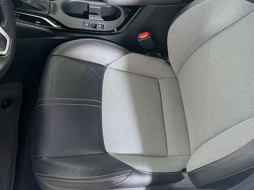 Used 2024 Wind Chill Pearl Toyota XSE image 20