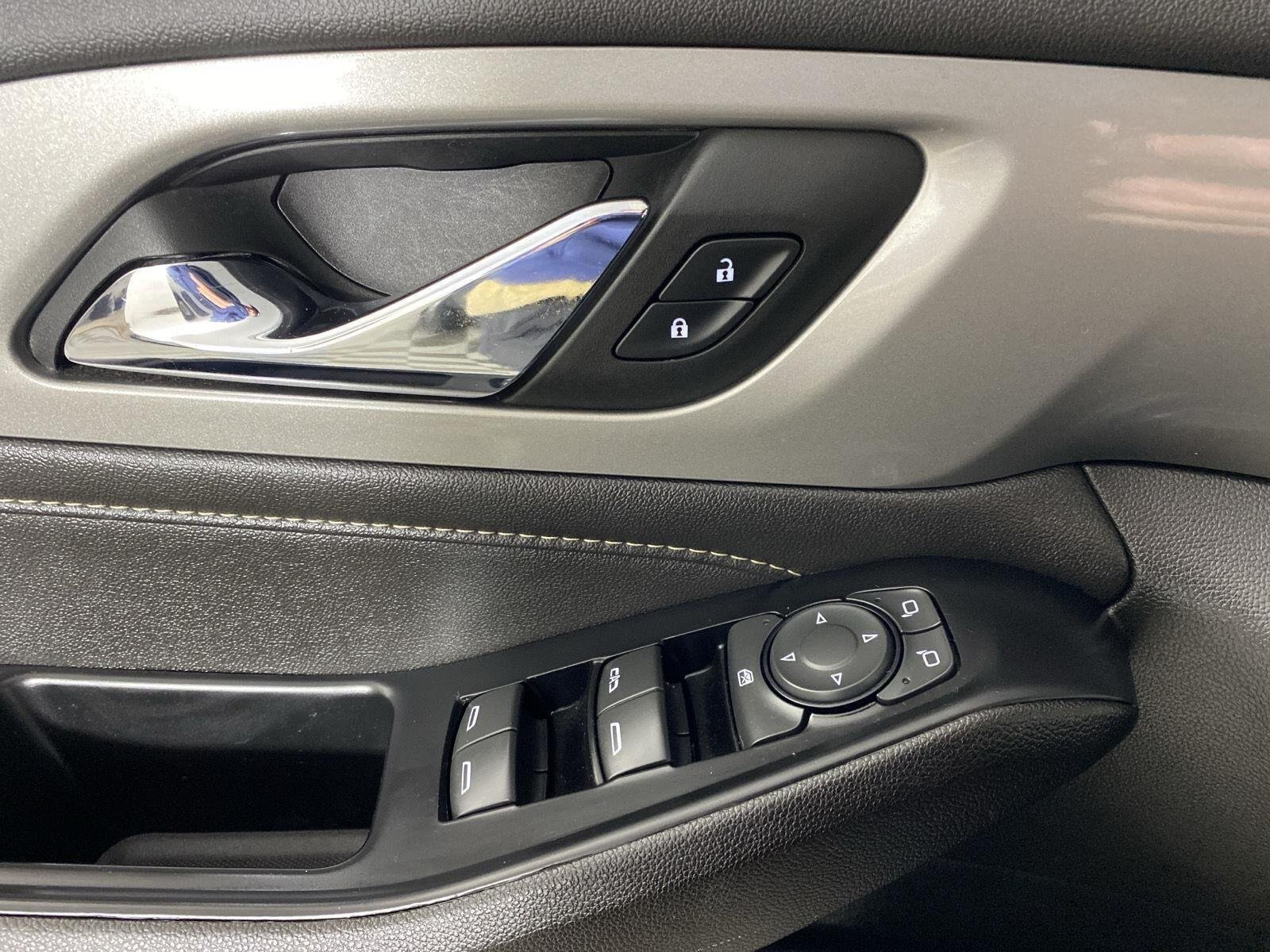 Used 2023 Northsky Blue Metallic Chevrolet LT Leather image 24