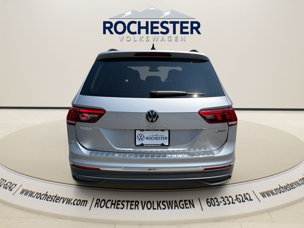 Used 2023 Silver Metallic Volkswagen 2.0T S image 5