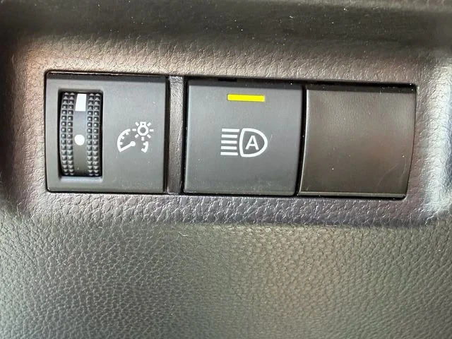 Used 2025 Silver Toyota LE image 22