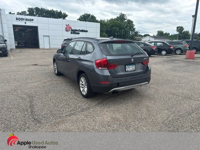 Used 2015 Gray BMW xDrive28i image 4