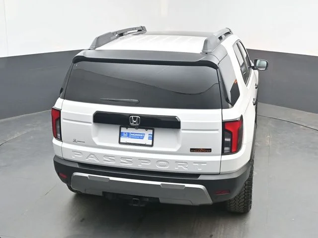 Certified Used 2026 Platinum White Pearl Honda TrailSport image 41