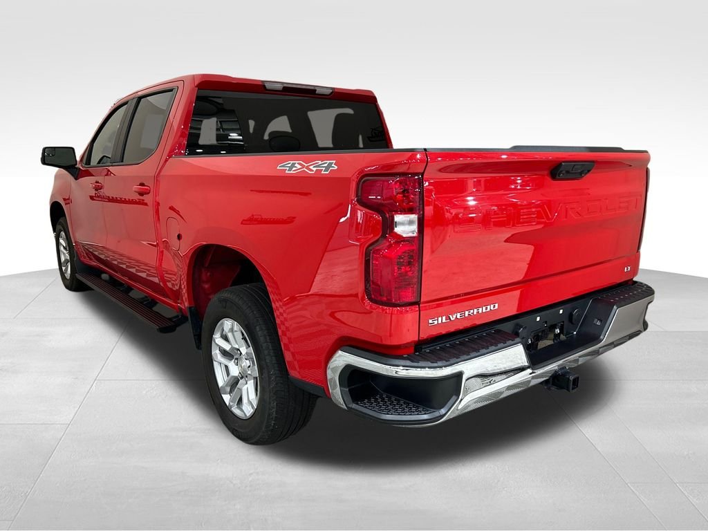 Used 2023 Red Chevrolet LT image 3