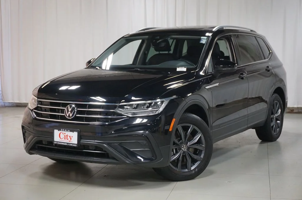 Certified Used 2023 Deep Black Pearl Volkswagen 2.0T SE image 7