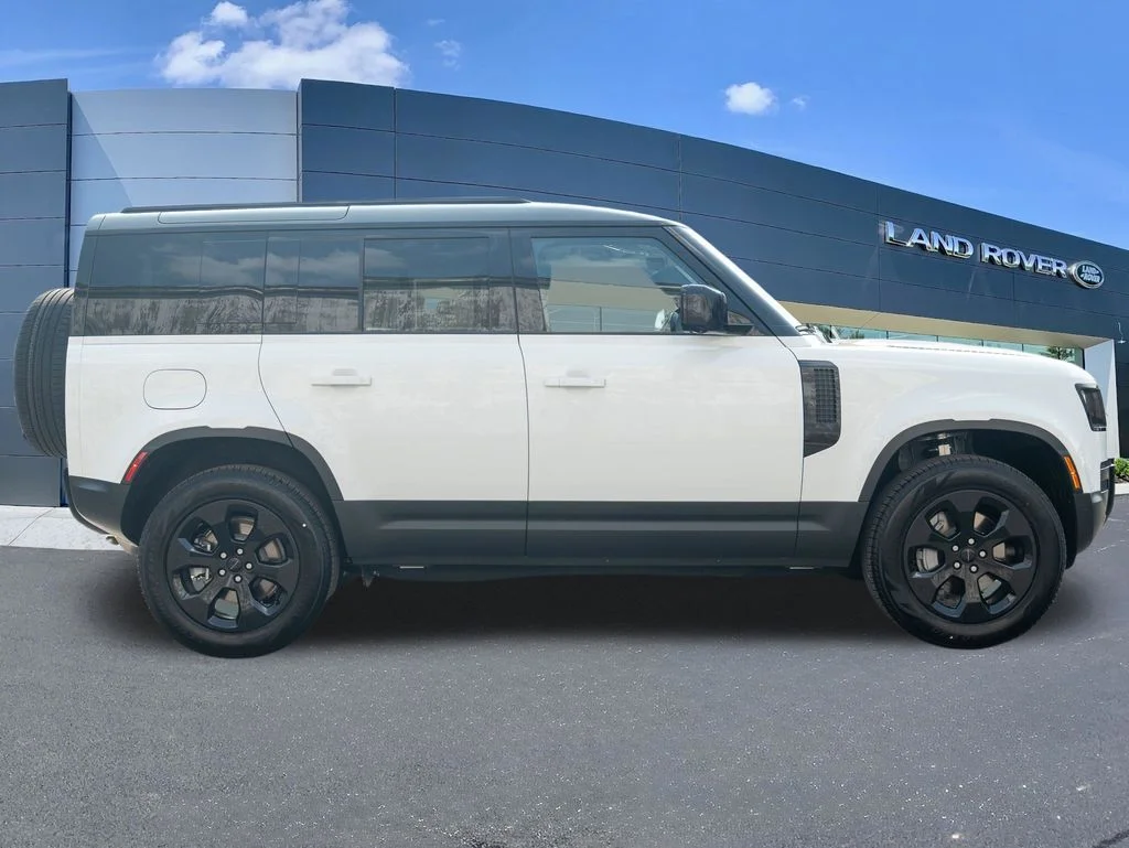 New 2026 White Land Rover S image 8