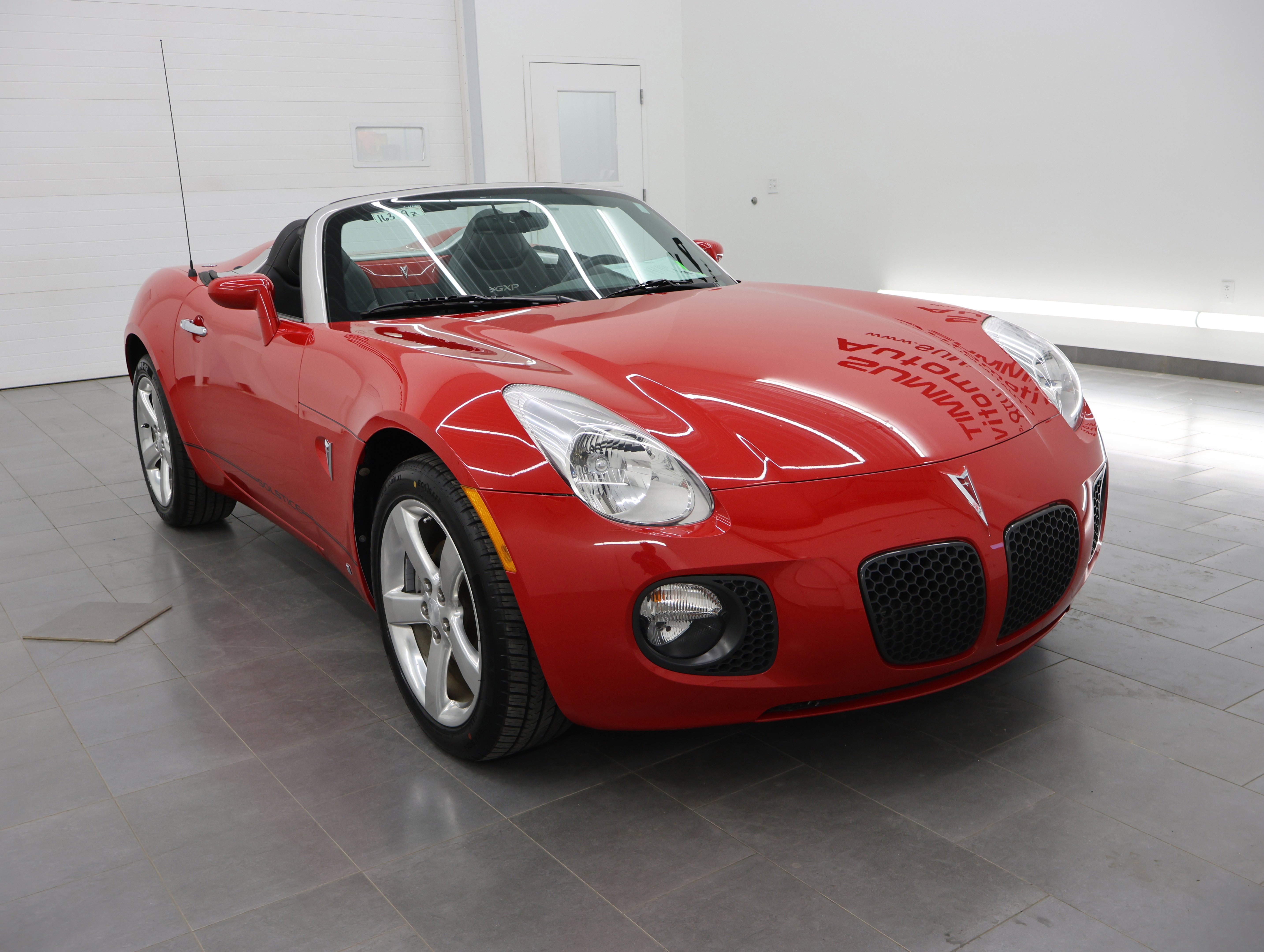 Used 2007 Aggressive (Victory Red) Pontiac GXP Convertible: GXP-CONVERTIBLE-5 SPEED STICK-BLACK LEATHER-LIKE NEW TIRES image 2