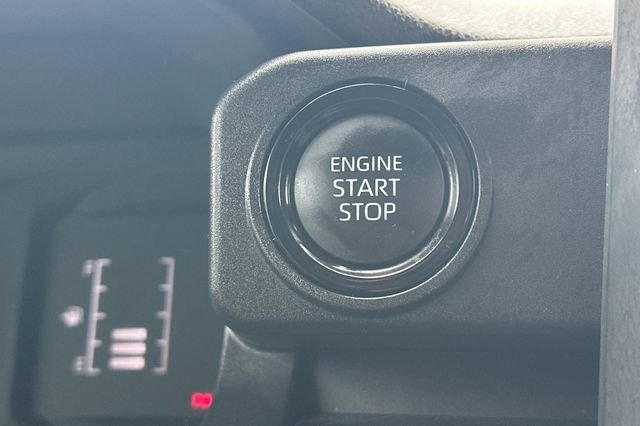 Used 2025 White Toyota SR5 image 24