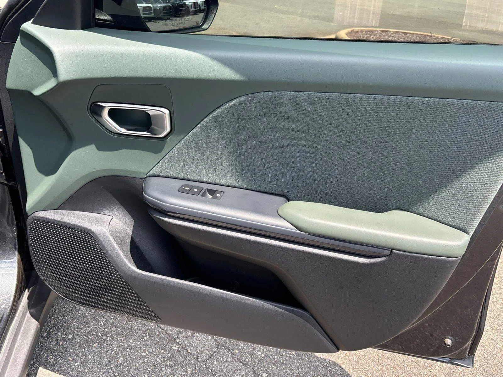 Used 2025 Interstellar Gray Kia EX image 39