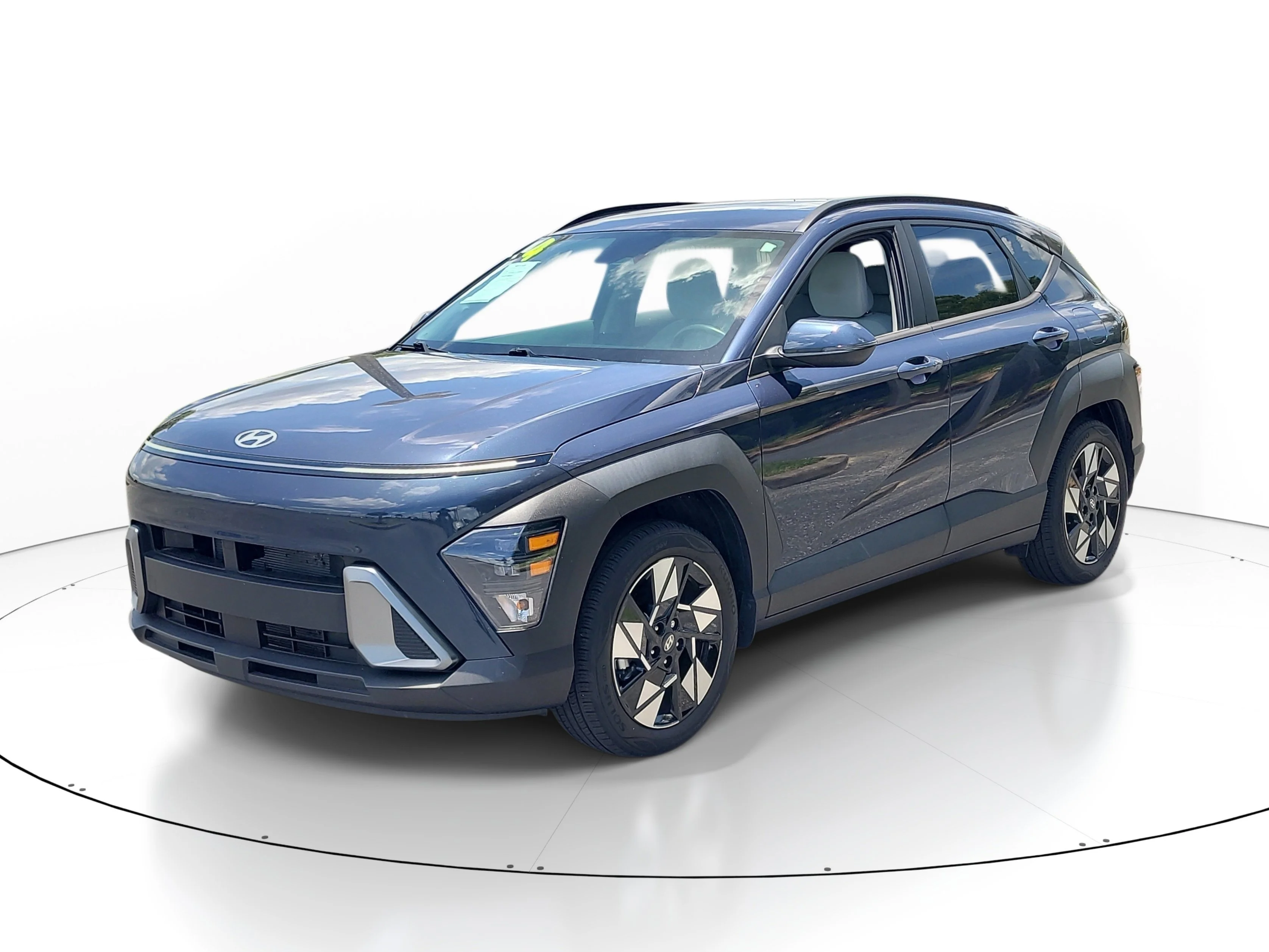 Used 2024 Denim Blue Pearl Hyundai SEL image 3