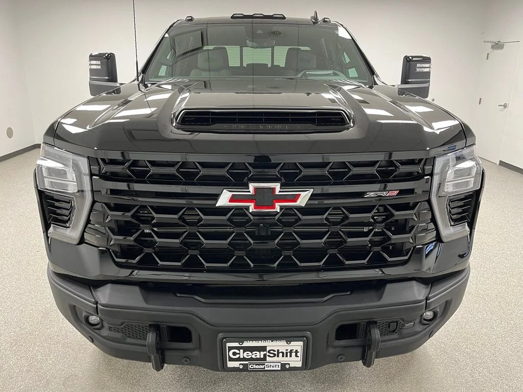 Used 2025 Black Chevrolet ZR2 image 3