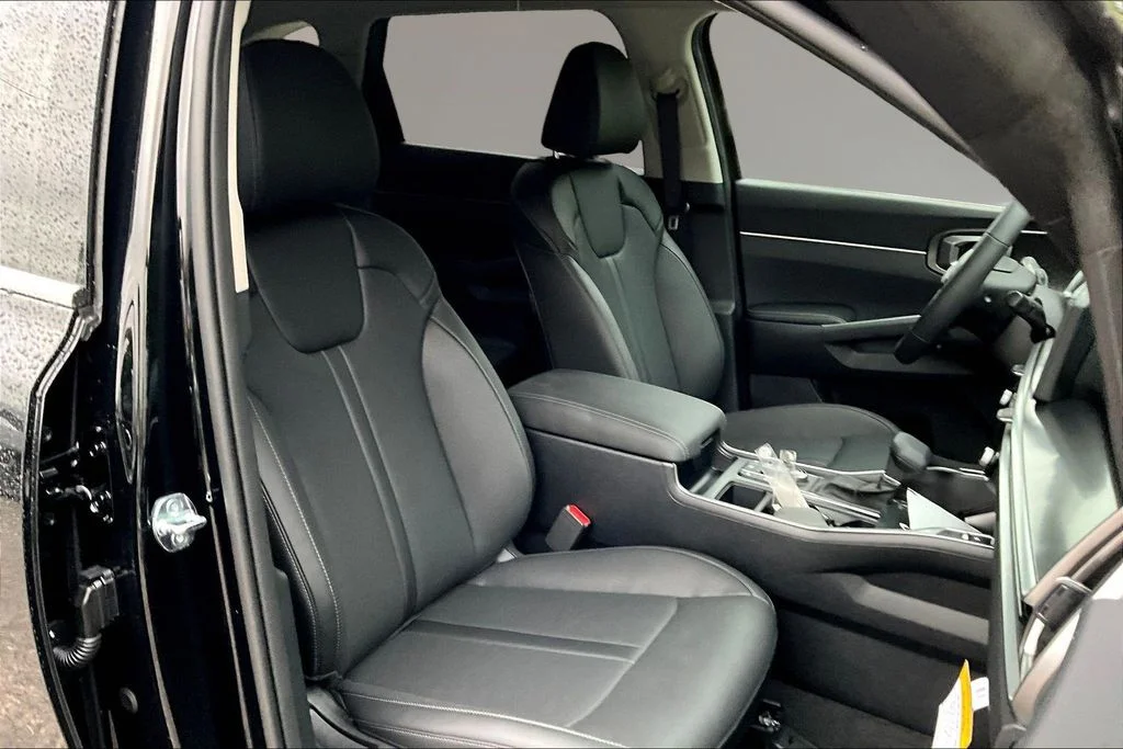New 2026 Ebony Black Kia S image 10