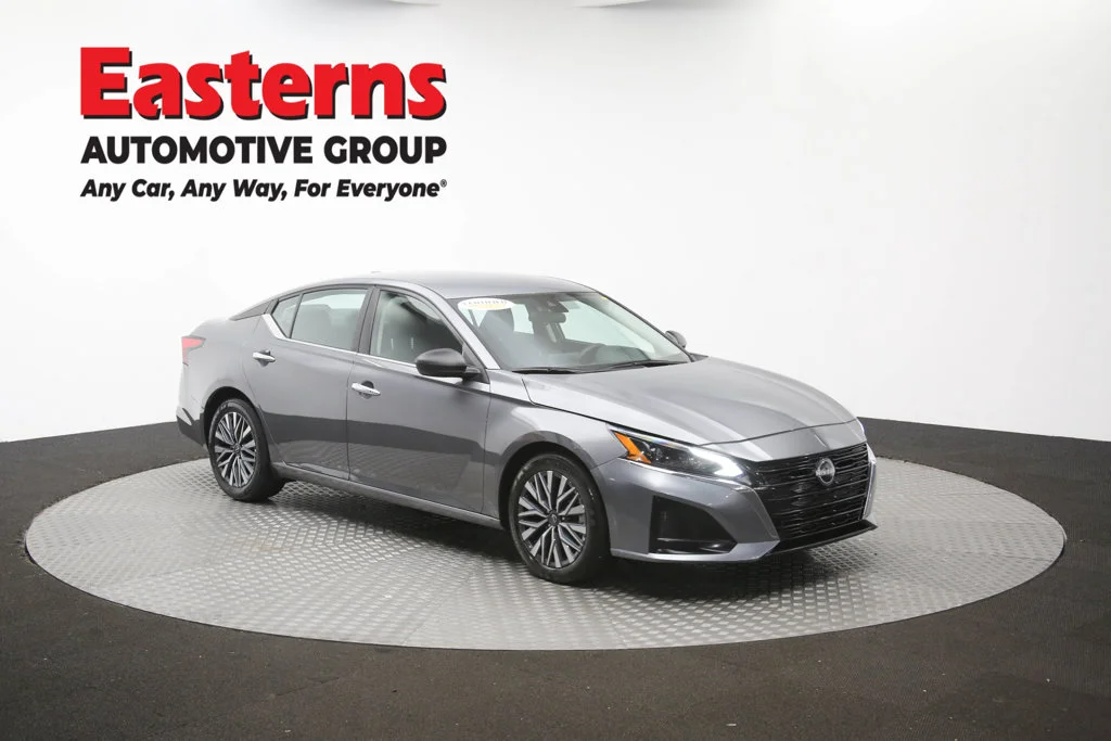 Used 2025 Gray Nissan 2.5 SV image 48