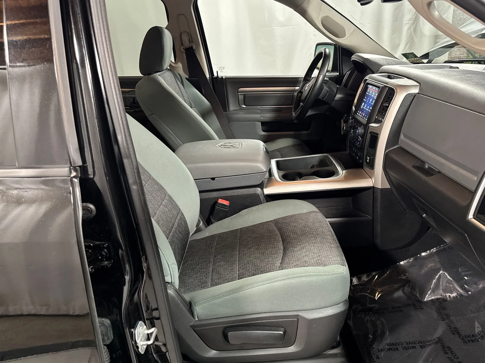 Used 2020 Black Ram SLT image 28