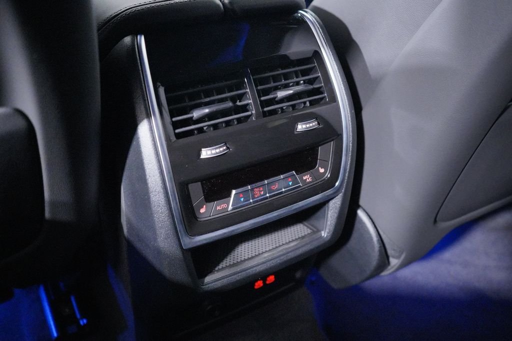 New 2026 White Metallic BMW Label image 15