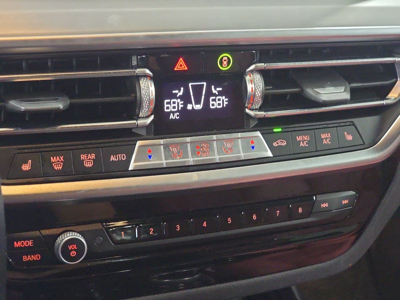 Used 2023 White BMW xDrive30i image 15