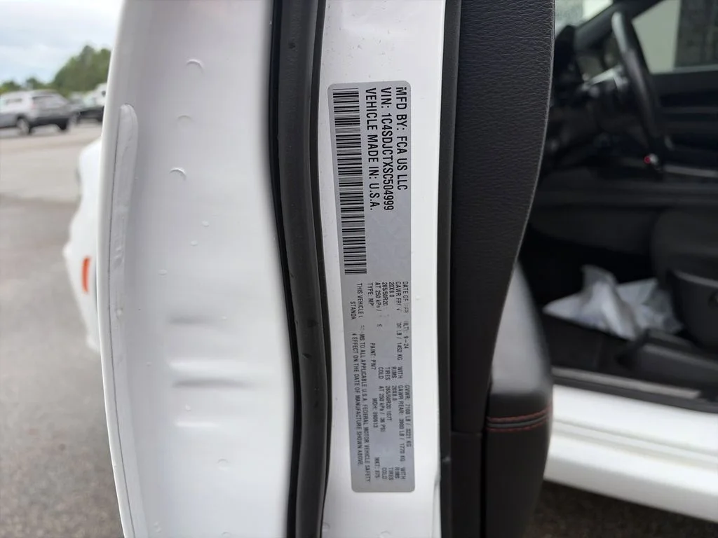 Used 2025 White Dodge R/T image 37