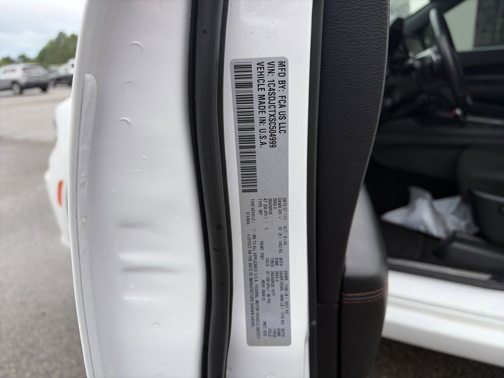 Used 2025 White Dodge R/T image 37