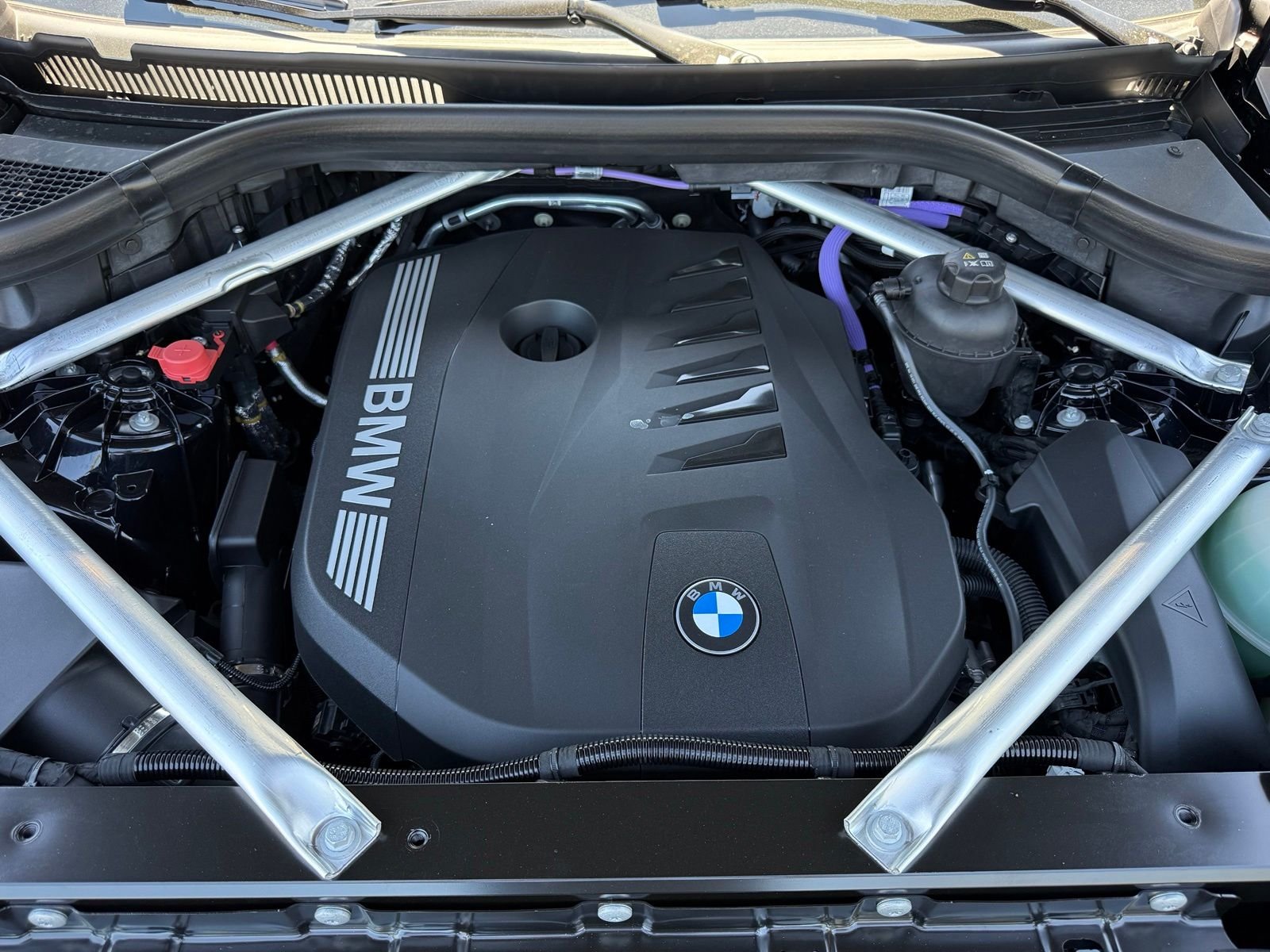 New 2026 Carbon Black Metallic BMW sDrive40i image 27