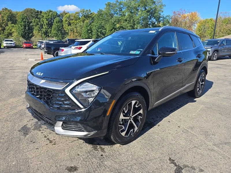 Used 2023 Black Kia EX image 3