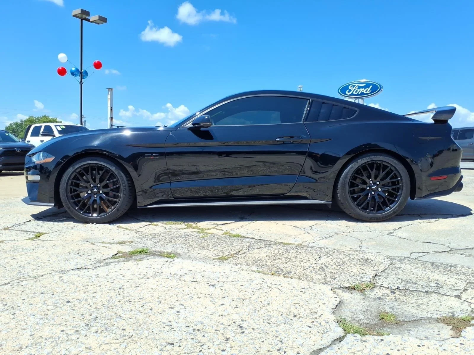 Used 2018 Shadow Black Ford GT Premium image 3