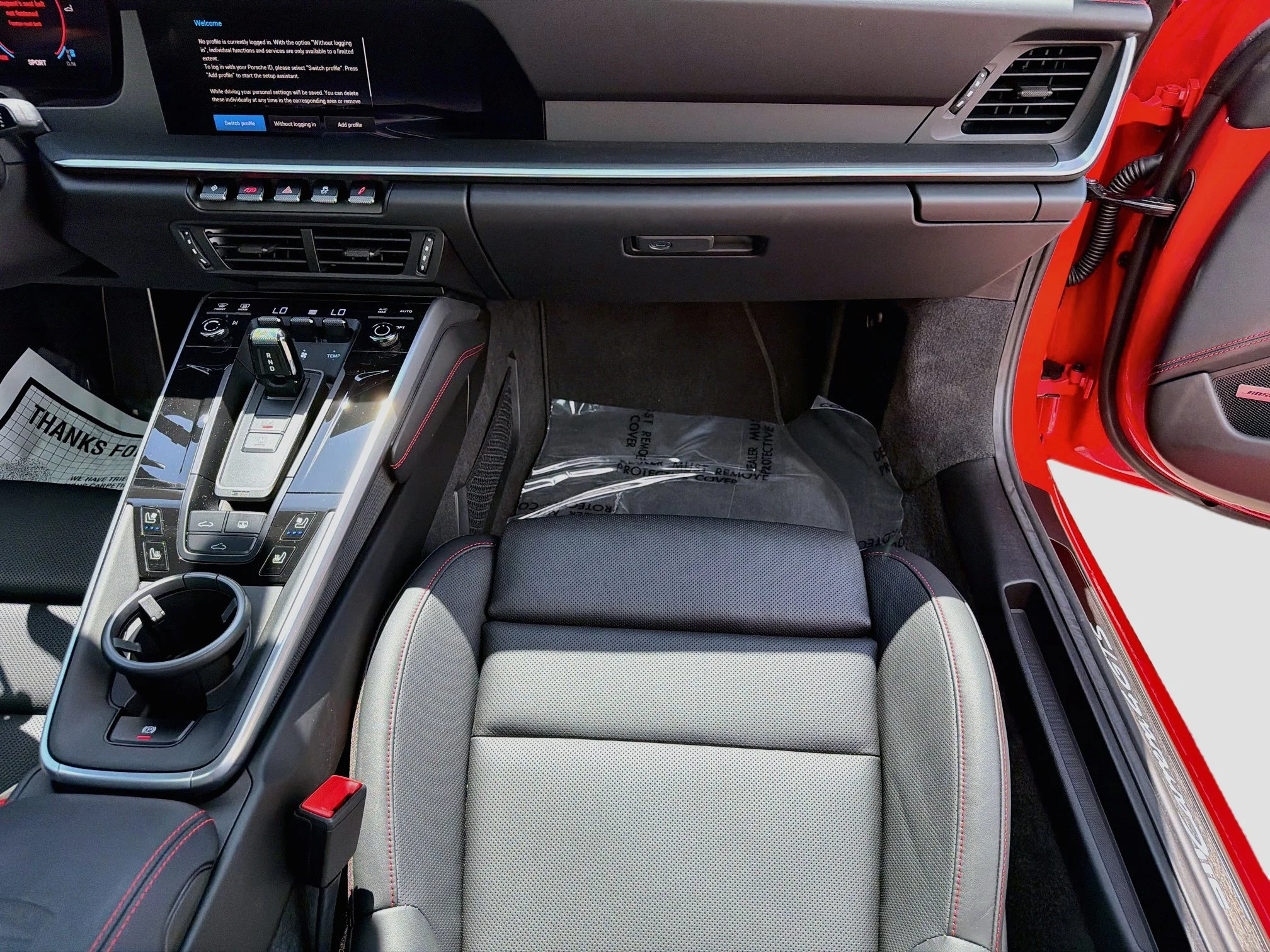2026 Porsche 911 GTS - Photo 17