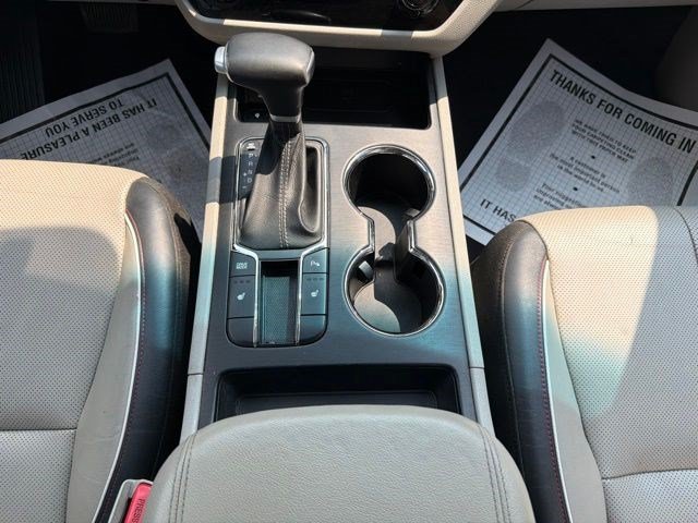 Used 2021 Snow White Pearl Kia EX image 24