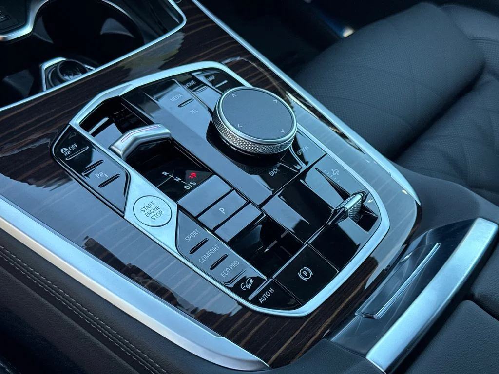 New 2027 White BMW xDrive40i image 27