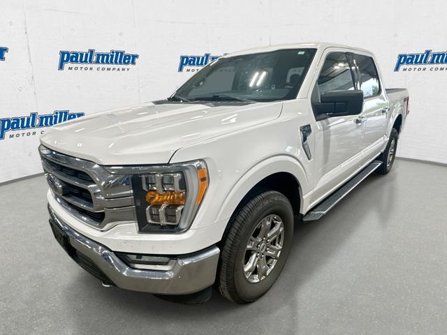Used 2021 White Ford XLT image 1