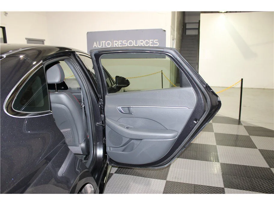 Used 2021 Portofino Gray Hyundai SEL Plus image 22