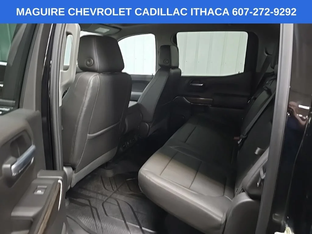 Used 2019 BLACK Chevrolet LT image 32