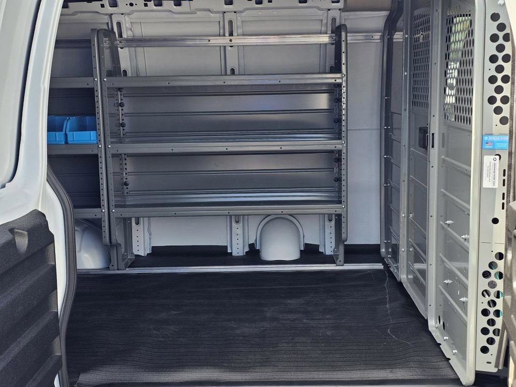 2025 Chevrolet Express Cargo Work Van - Photo 8