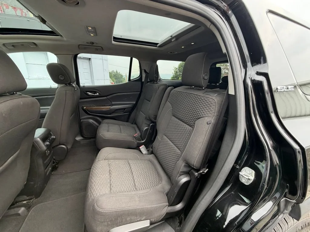 Used 2019 EBONY TWILIGHT METALLIC GMC SLE image 10