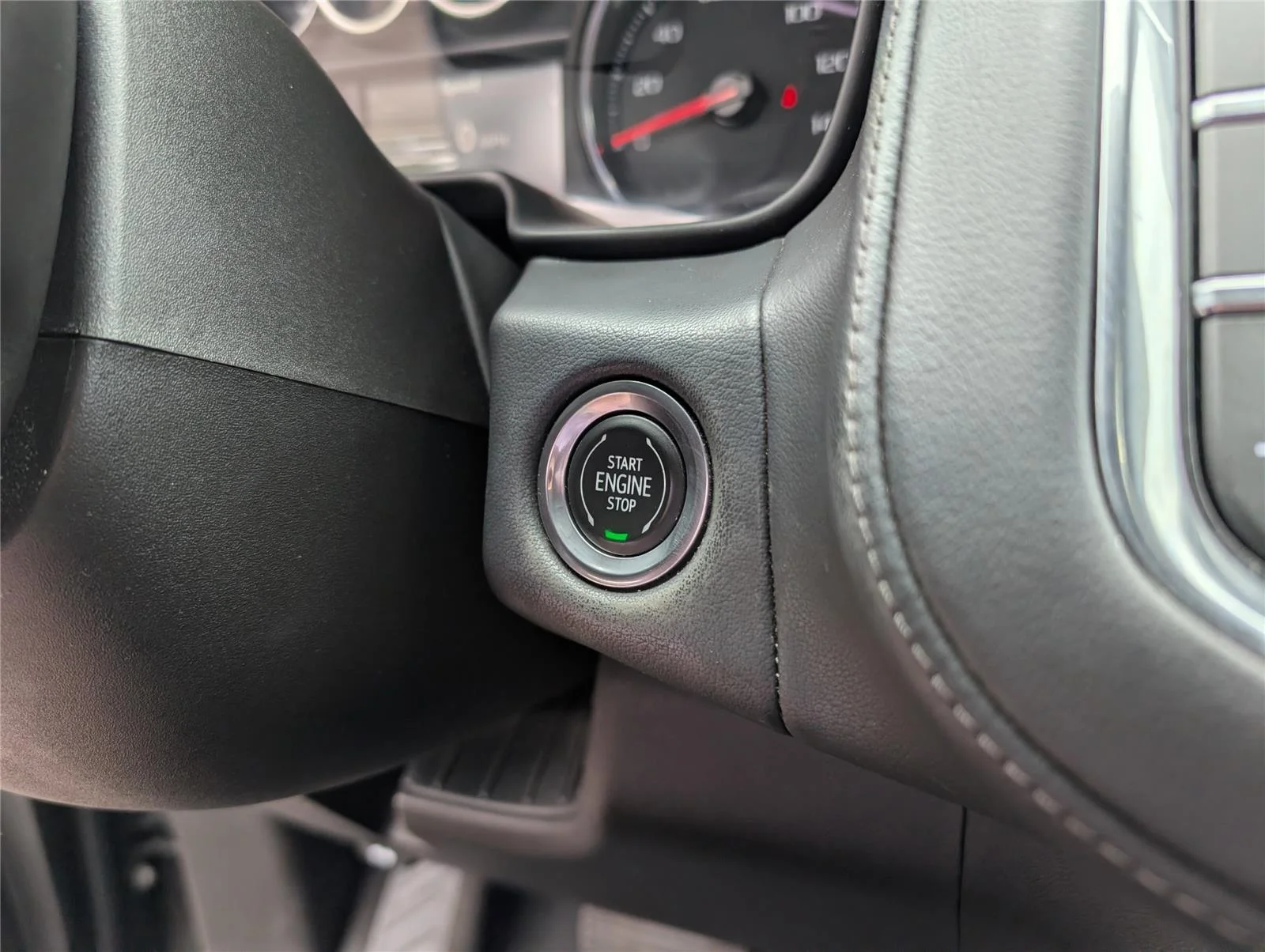 Used 2021 BLACK Chevrolet Z71 image 20
