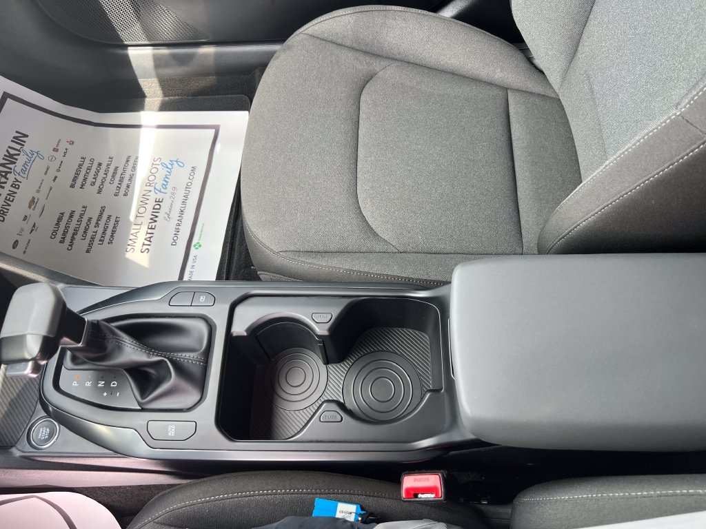 Used 2025 White Kia LX image 21
