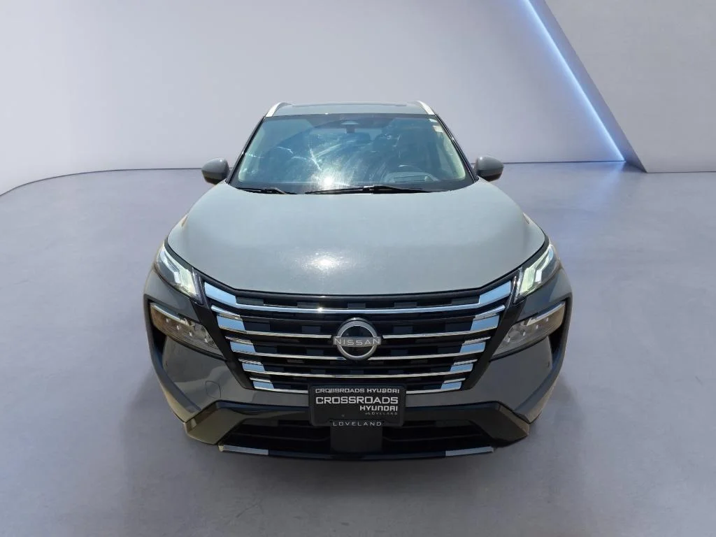 Used 2024 Boulder Gray Pearl Nissan Platinum image 8