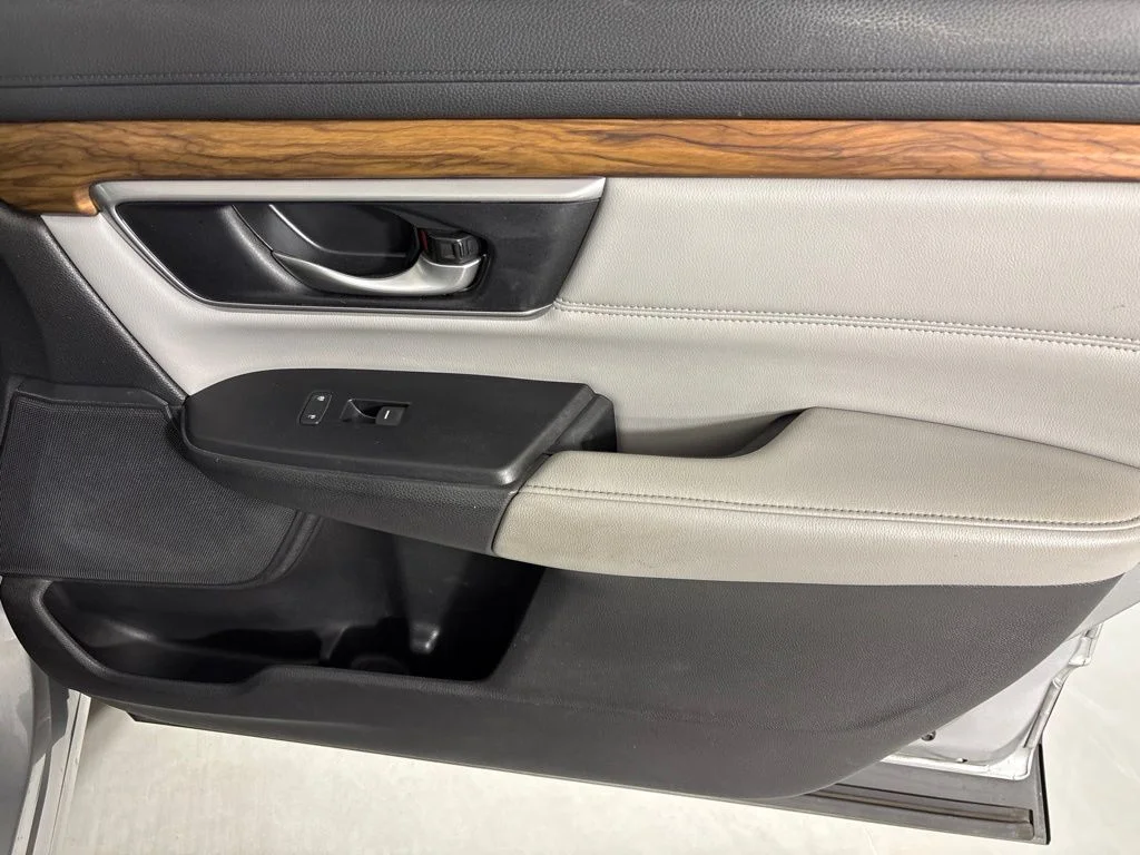 Used 2018  Honda EX-L image 14